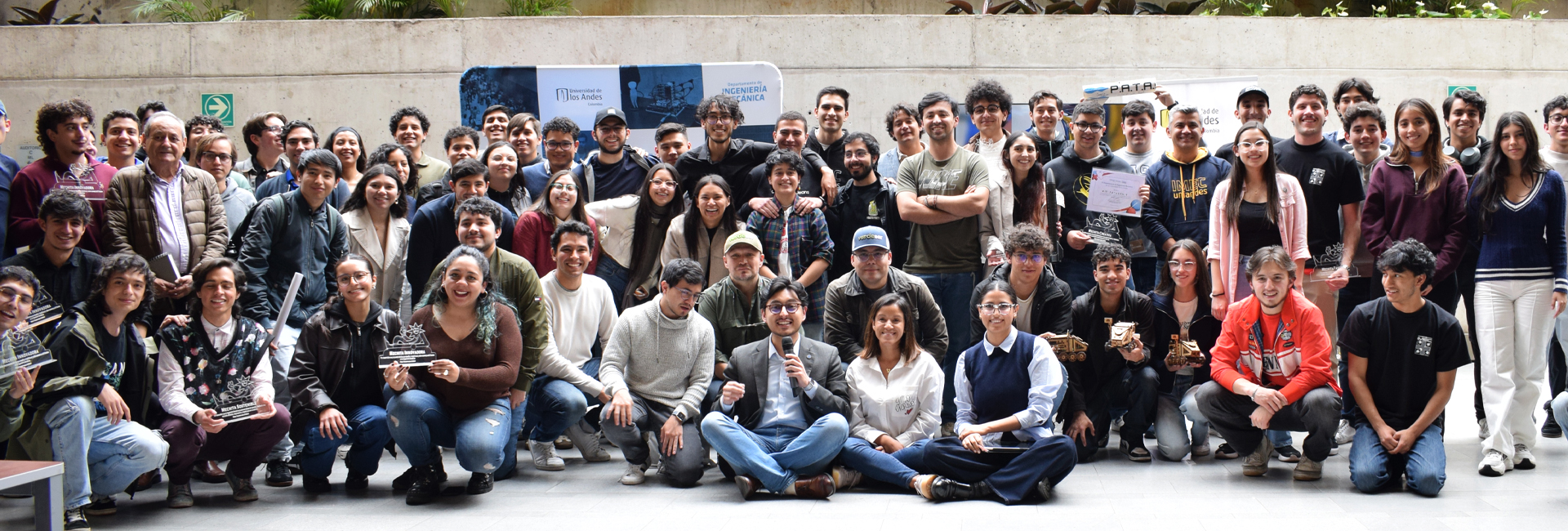 Feria Transforma, Ingeniería Mecánica Uniandes Feria Transforma, Ingeniería Mecánica Uniandes