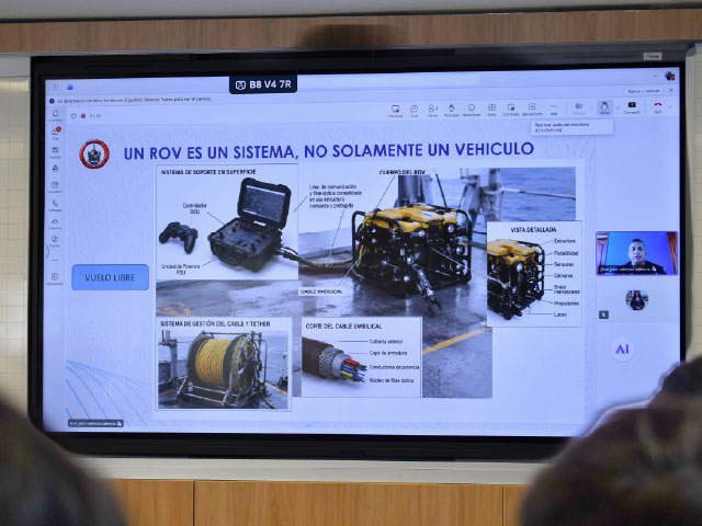 Charla Usos ROV, Ingeniería Mecánica, Uniandes Charla Usos ROV, Ingeniería Mecánica, Uniandes